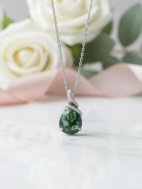 Green Teardrop Moss Agate Pendant Necklace Sterling Silver Snake Crystal Jewelry